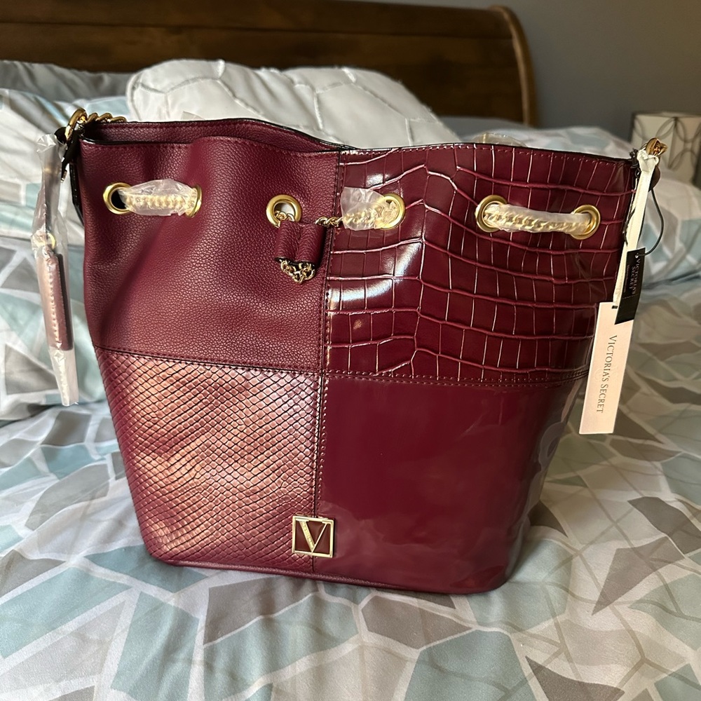 Victorias Secret bucket bag